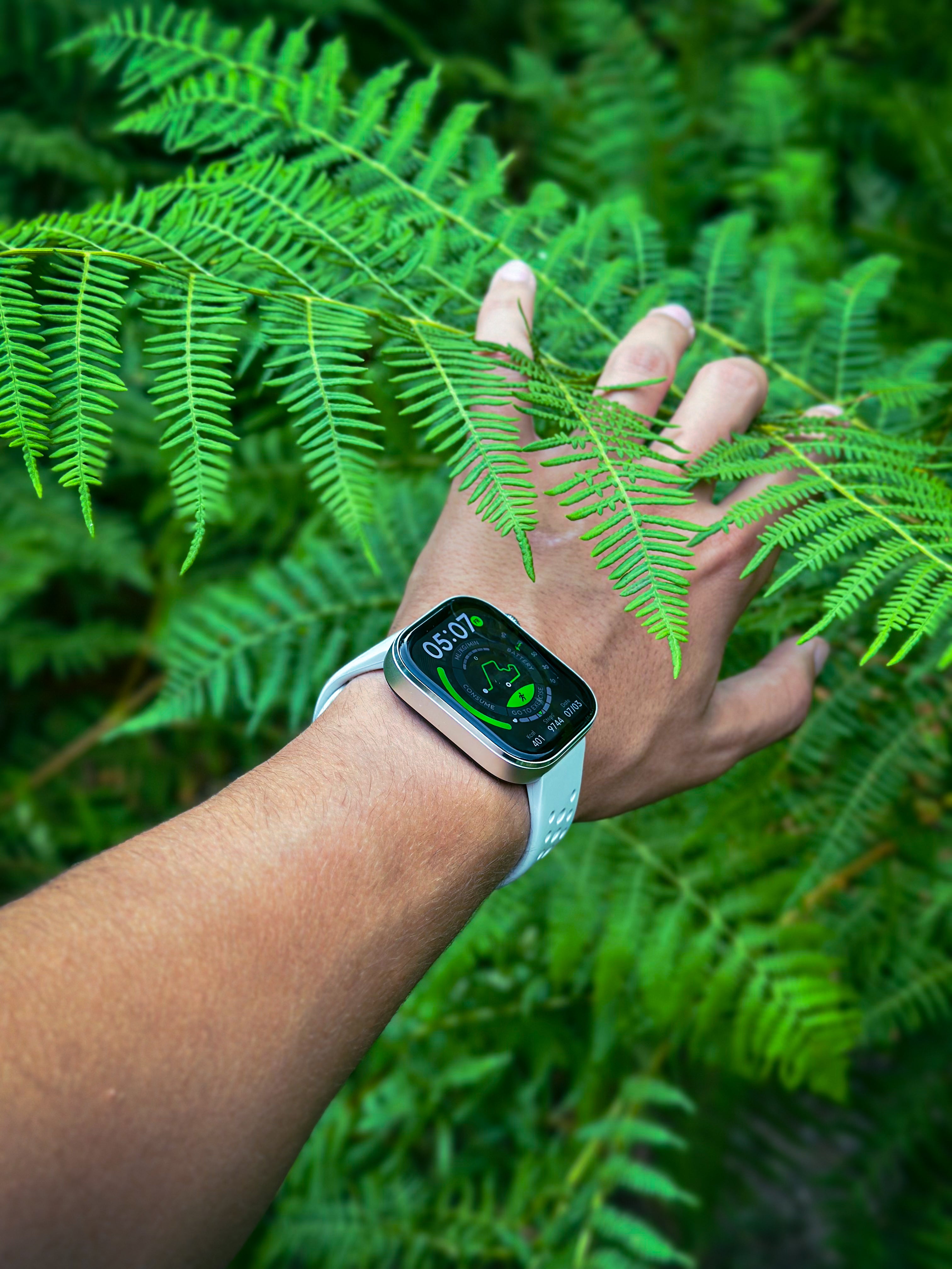HAYLOU Watch Hyper AMOLED display close-up